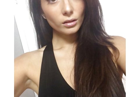 Curvy ساب چکش کانال تلگرام گیف سکسی خورده و با spunk توسط maledom تغذیه می شود